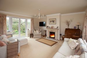 Sitting Room - click for photo gallery